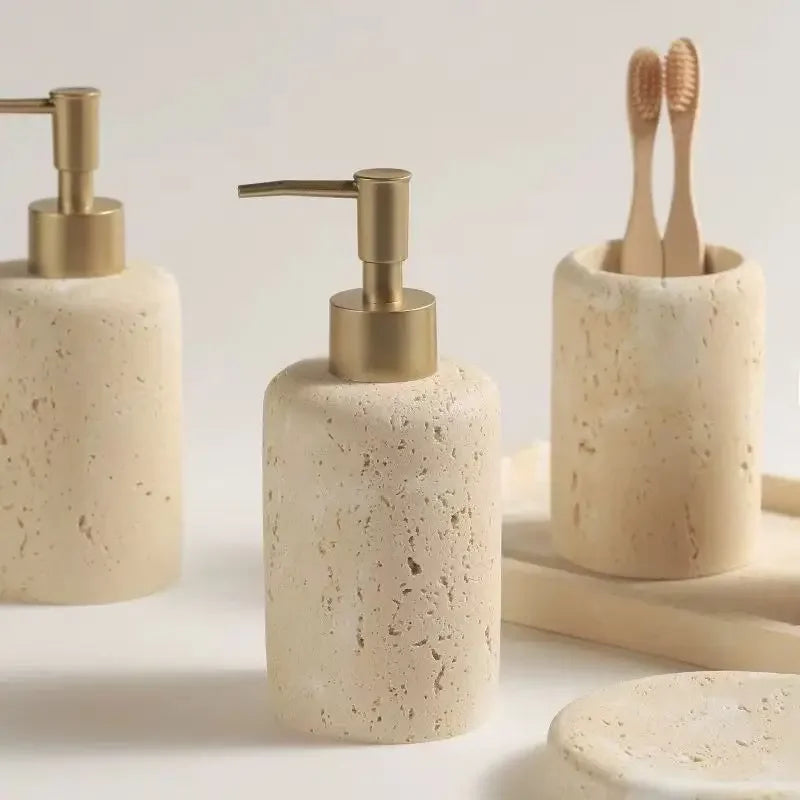 Groothandel op maat gemaakte natuurlijke gele travertijn marmeren navulbare badkamer vloeibare zeep/lotion dispenser houder