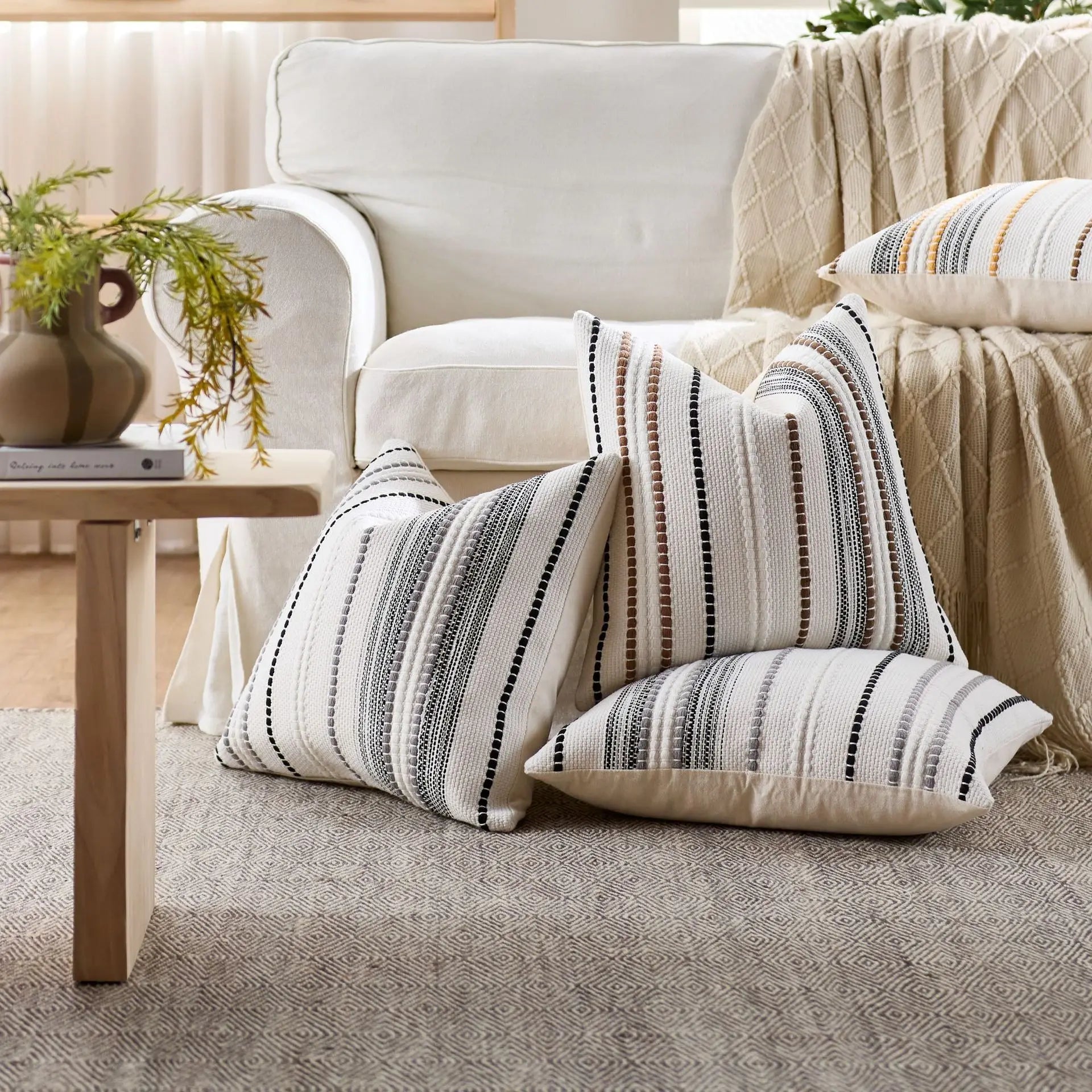 Solvane Cushion Cover