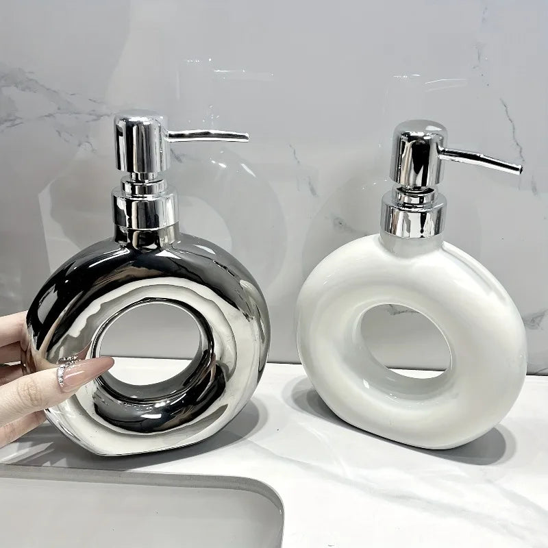 1 stks Creatieve Keramische Zeepdispenser Badkamer Douchegel Druk Fles Thuis Badkamer Vloeibare Zeep Hervulbare Container