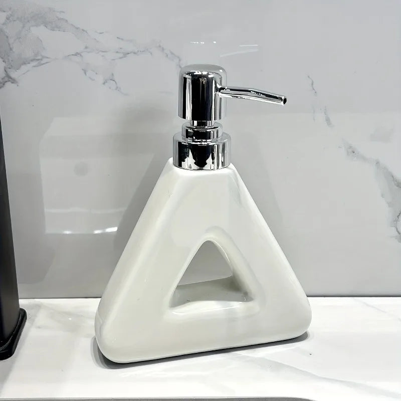 1 stks Creatieve Keramische Zeepdispenser Badkamer Douchegel Druk Fles Thuis Badkamer Vloeibare Zeep Hervulbare Container