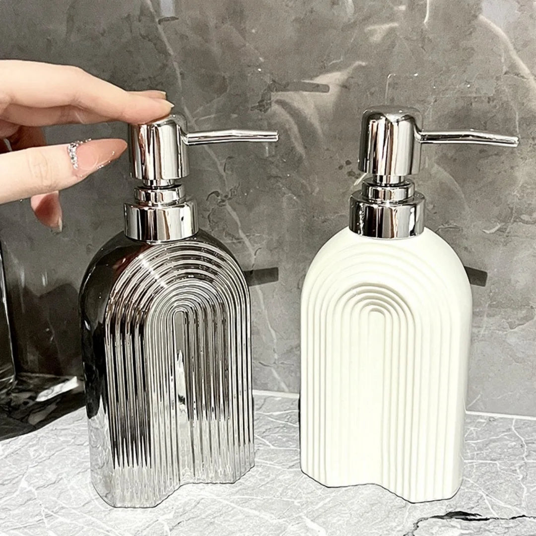 Witte 350ML Zeepdispenser Zilveren Badkamer Handzeepdispenser Keramische Shampooflessen 350ML