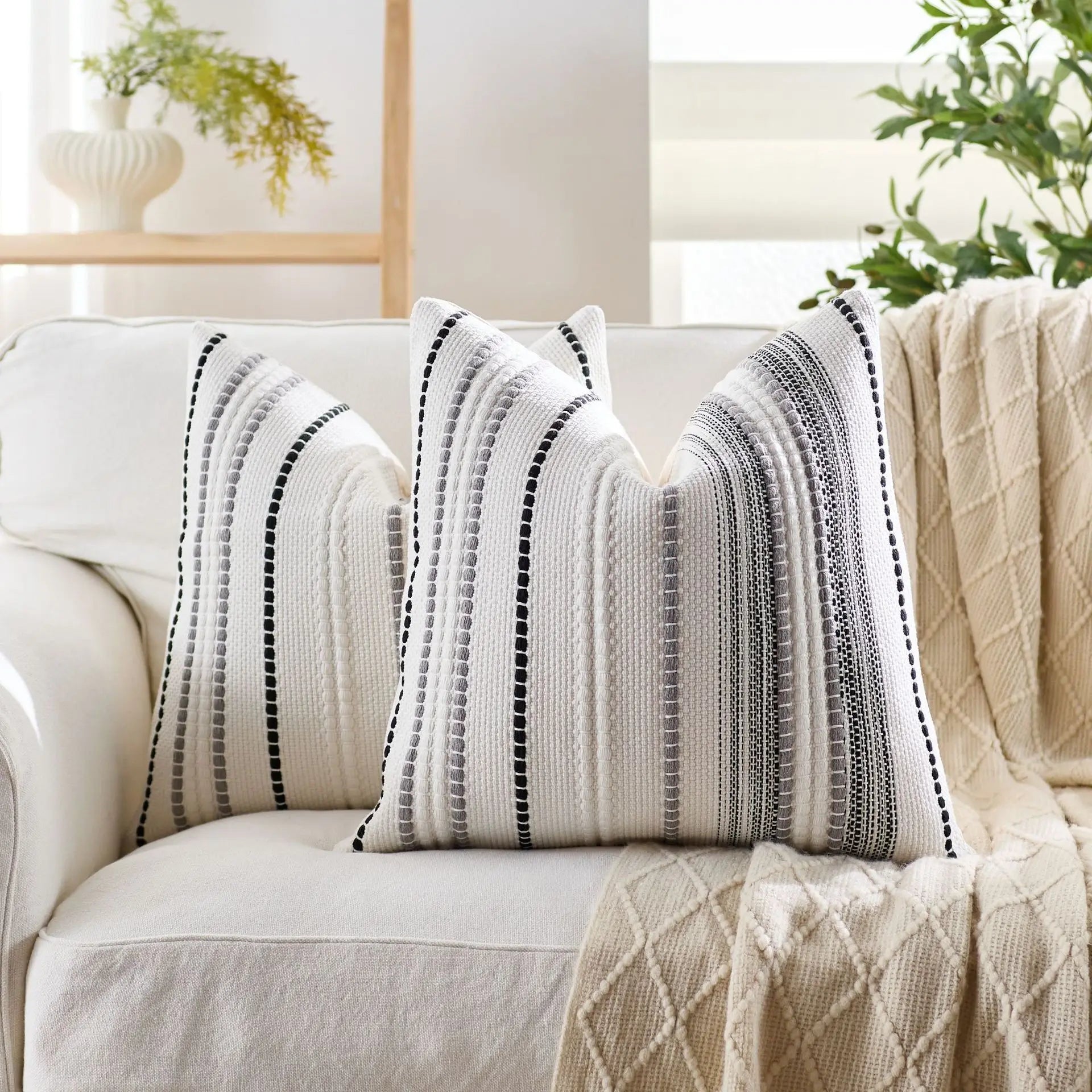 Solvane Cushion Cover