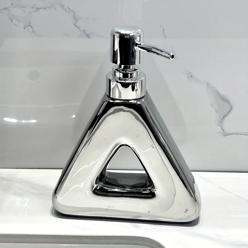 1 stks Creatieve Keramische Zeepdispenser Badkamer Douchegel Druk Fles Thuis Badkamer Vloeibare Zeep Hervulbare Container